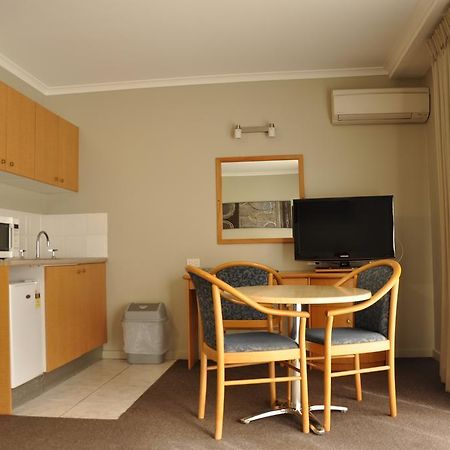 七塔维汽车旅馆 Tuggerah 外观 照片